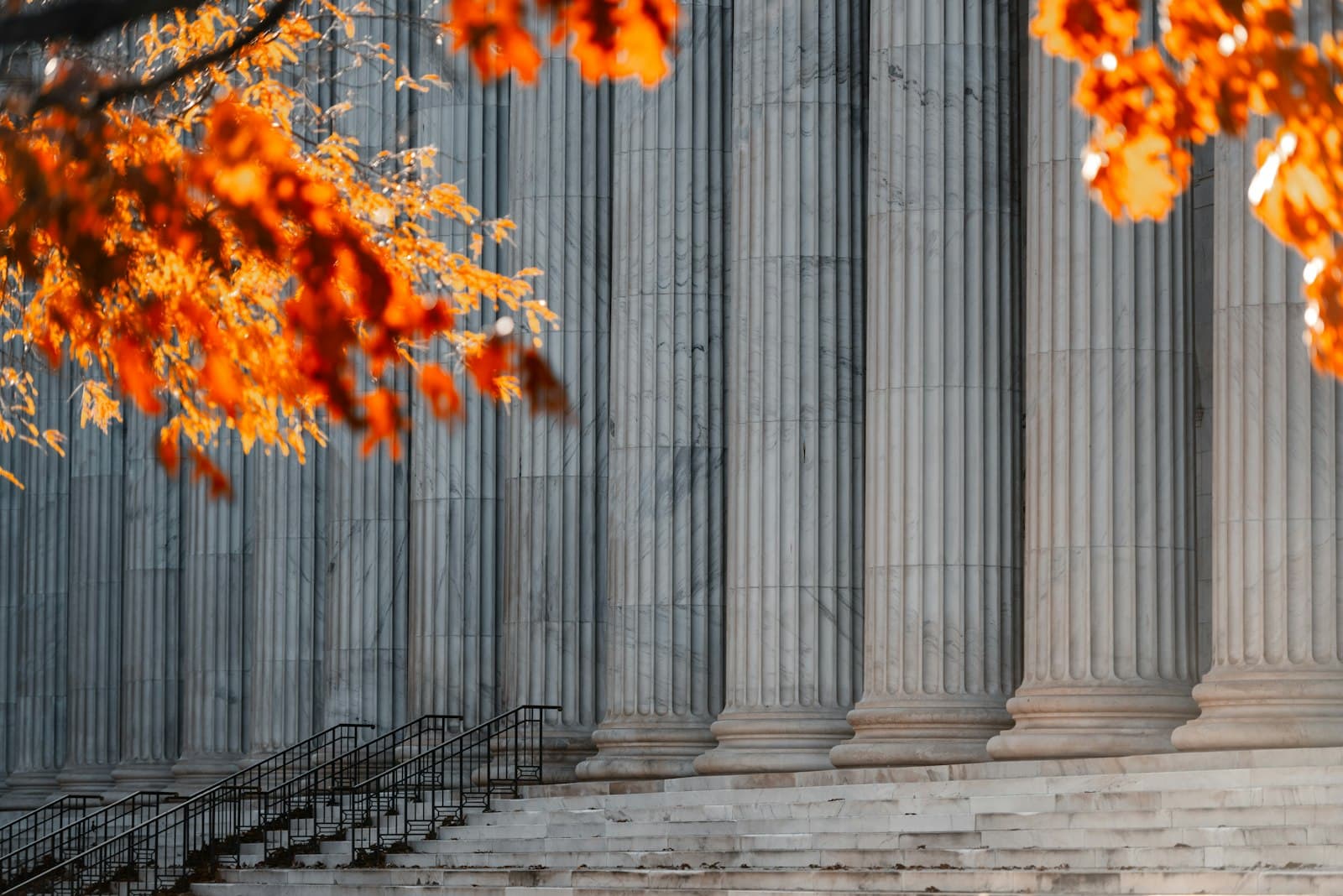Stone courthouse facade with columns and steps